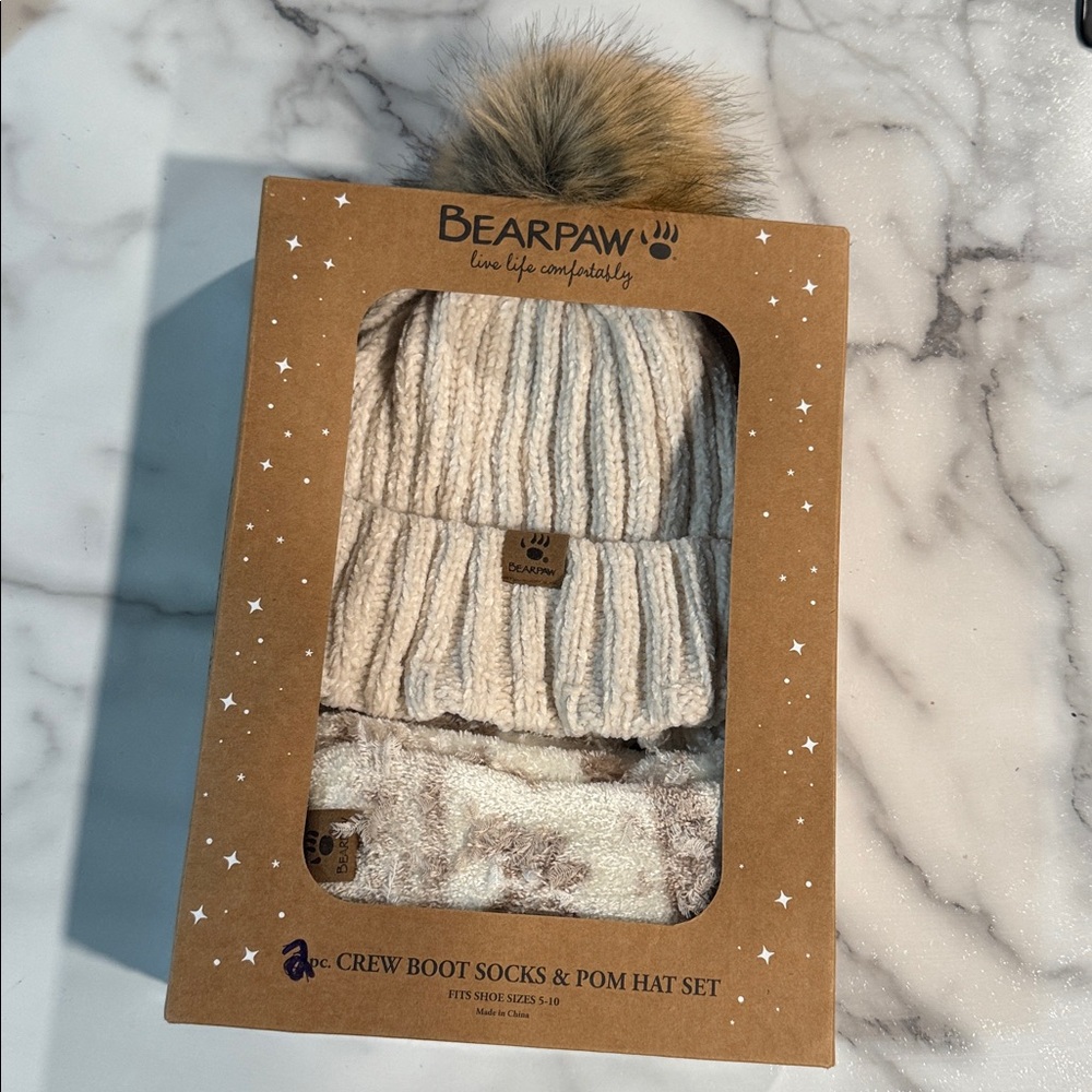 BearPaw Tan Knit Beanie with Pom-Pom & 2 pairs socks